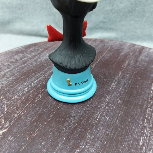 Dr. Seuss "The Cat In The Hat" Figurine 2000 Hallmark Cards with Box - Picture 6 of 9